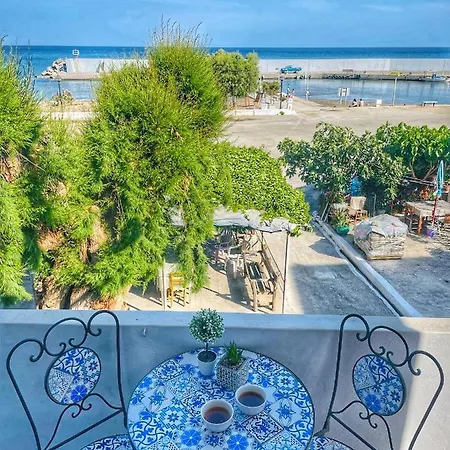 Seaview * Цуцурос